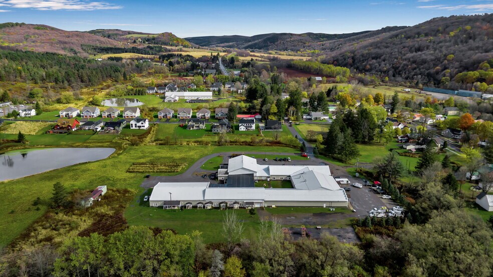 More Photos Of 2-85 Bristol Ln, Ellicottville General Retail For Lease