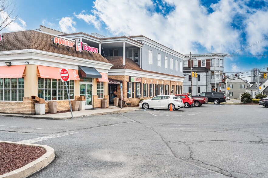 More Photos Of 107 E Main St, Bath Storefront For Lease