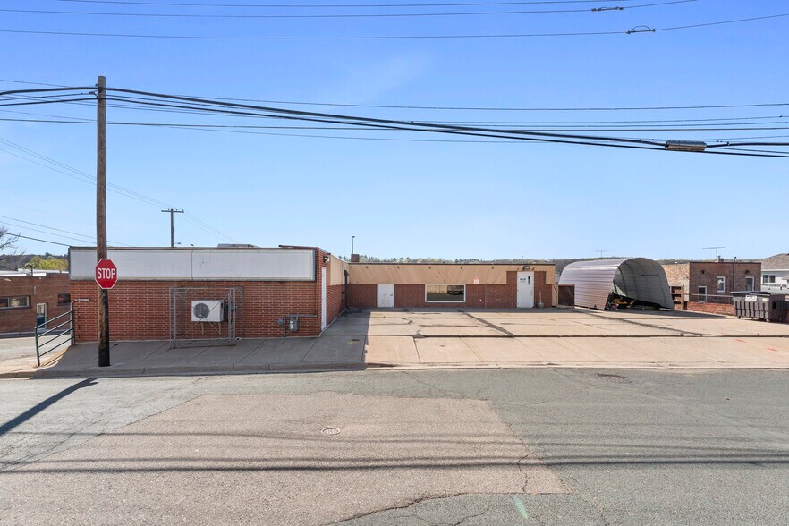 More Photos Of 102 N Washington St, Saint Croix Falls Office Residential For Sale