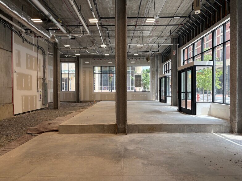 More Photos Of 1 W Chestnut St, Lancaster Apartments For Lease