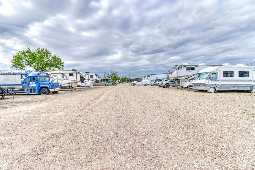 More Photos Of 17610 French Rd, Houston Land For Lease