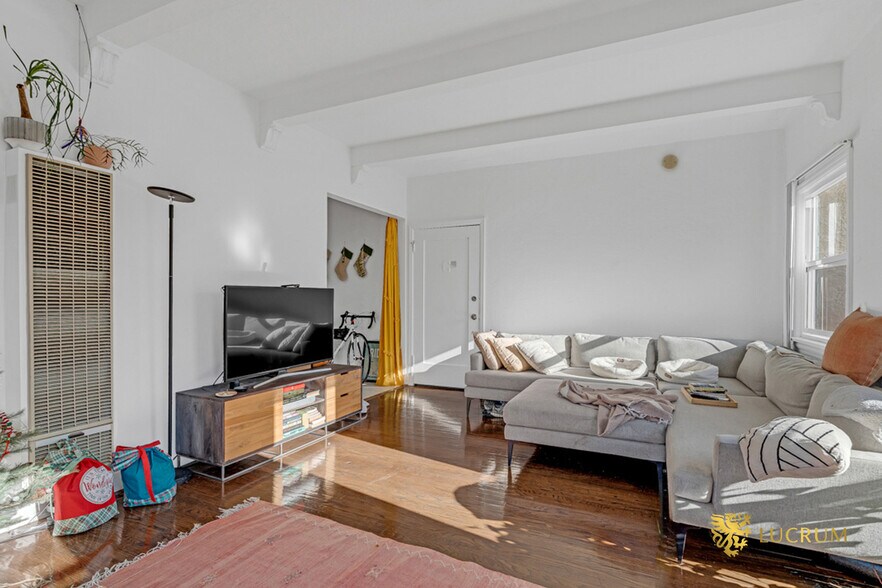 More Photos Of , Los Angeles Multifamily For Sale