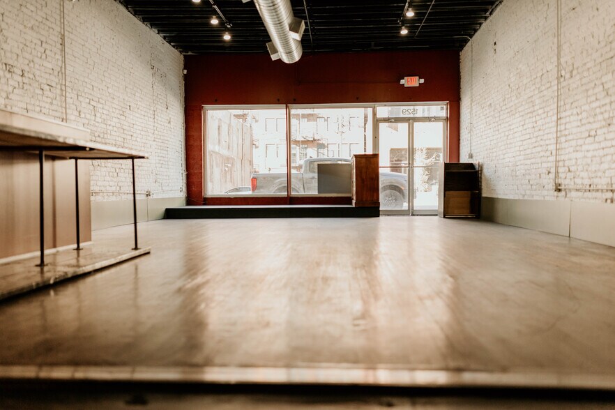 More Photos Of 1529 Grand Blvd, Kansas City Storefront Retail Office For Lease