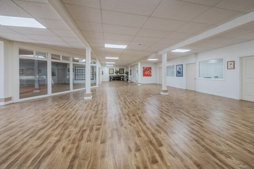 More Photos Of 2300 Pacific Ave, Long Beach Medical For Sale