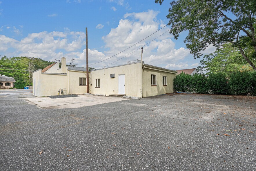More Photos Of 2406 New Rd, Northfield Office For Sale