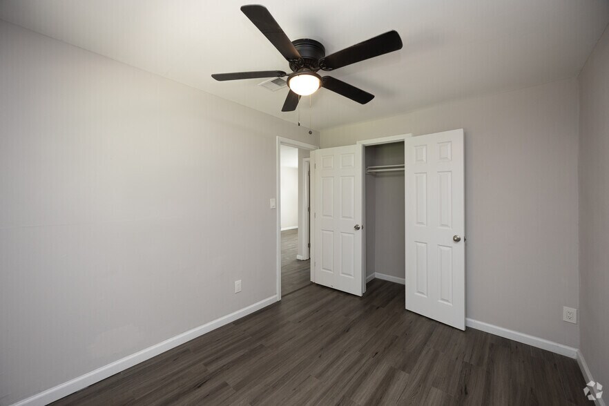 More Photos Of 20 Griffin St, Atlanta Multifamily For Sale