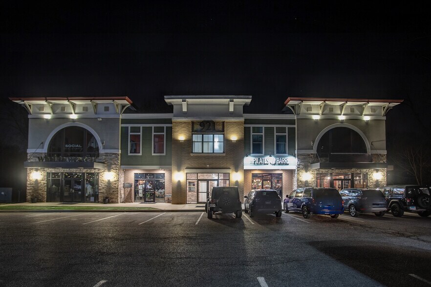 More Photos Of 921 S Arbor Vitae, Edwardsville Freestanding For Sale