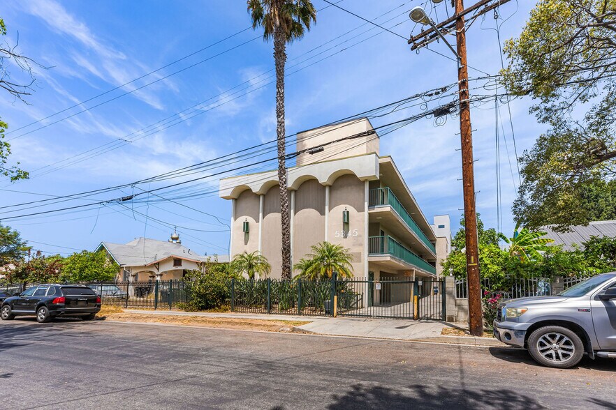 More Photos Of 5345 La Mirada Ave, Los Angeles Apartments For Sale