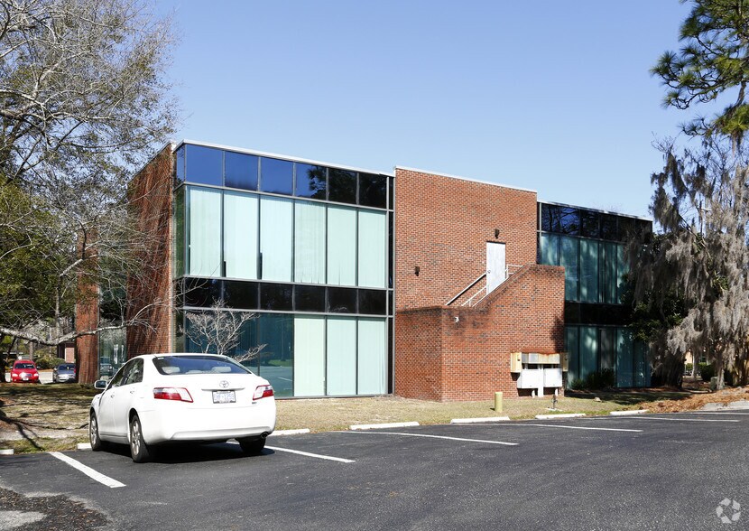 More Photos Of 1960 S 17th St, Wilmington Medical For Lease