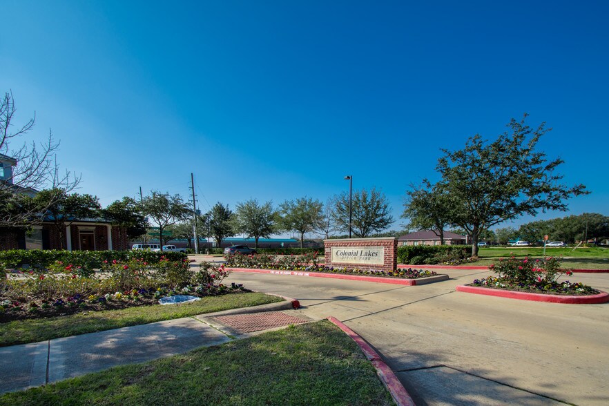 More Photos Of 4501 Cartwright Rd, Missouri City Office For Sale