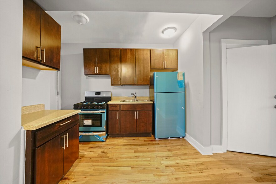 More Photos Of 3548 W 15th St, Chicago Apartments For Sale