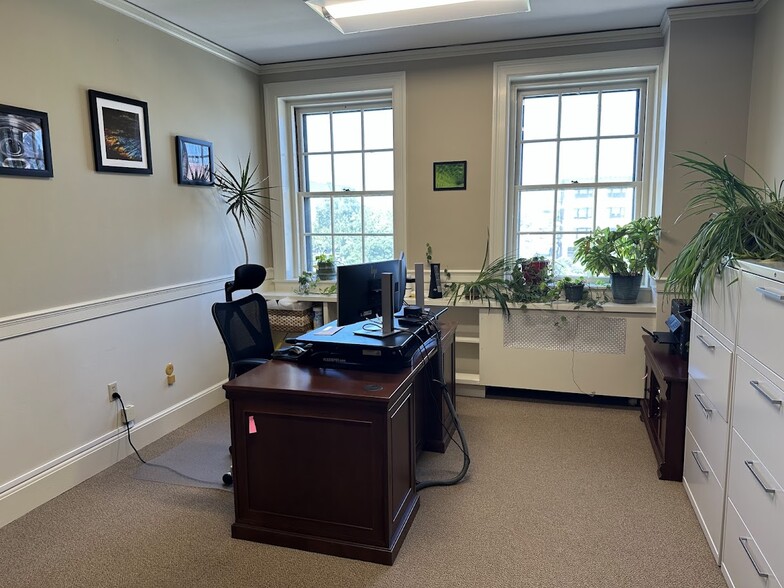 More Photos Of 1 Capitol St, Concord Office For Lease