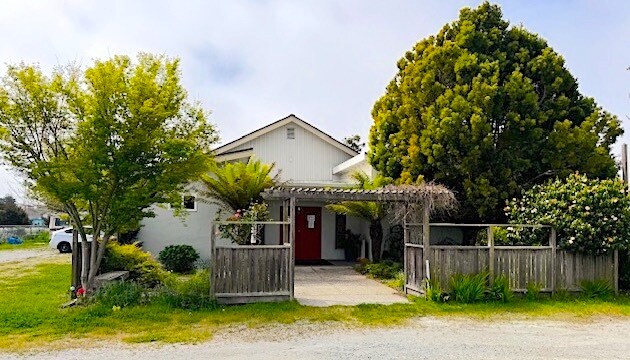 Primary Photo Of 1818 Felt St, Santa Cruz Office For Sale