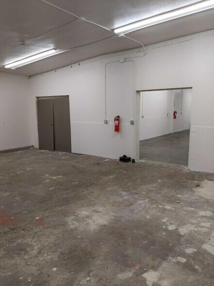 More Photos Of 6031 Clara St, Bell Gardens Warehouse For Lease