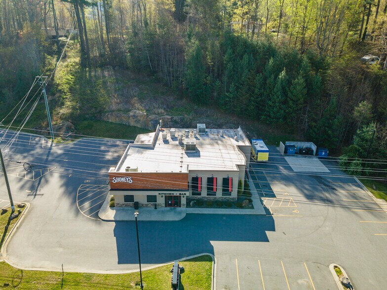 More Photos Of 3334 Asheville Rd, Waynesville Freestanding For Sale