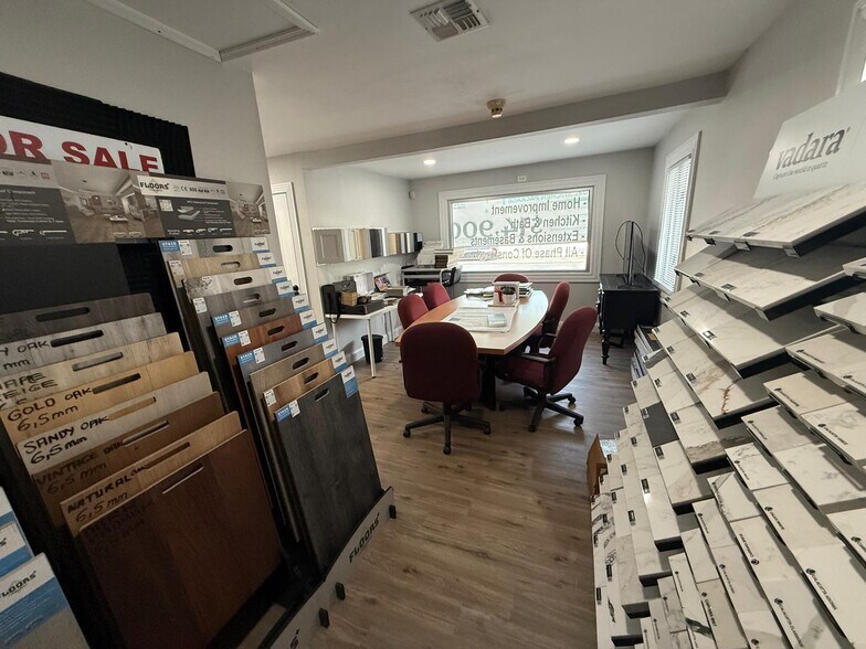More Photos Of 218 Ronkonkoma Ave, Ronkonkoma Office For Sale