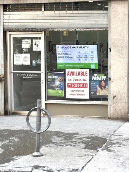 More Photos Of 206 Livingston St, Brooklyn Storefront Retail Office For Lease