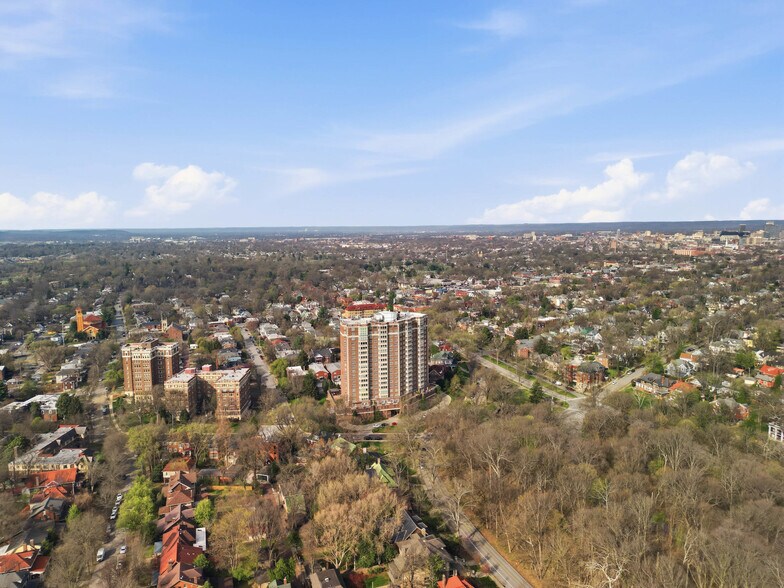 More Photos Of 2189 Baringer Ave, Louisville Apartments For Sale