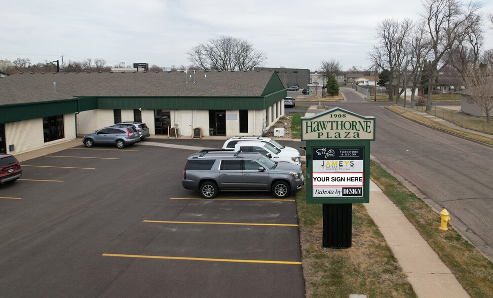 More Photos Of 1908 W 42nd St, Sioux Falls Office For Lease