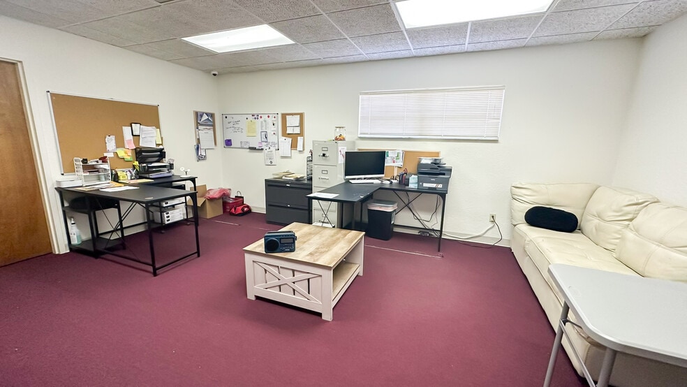 More Photos Of 1520 E Gary Rd, Lakeland Office For Lease