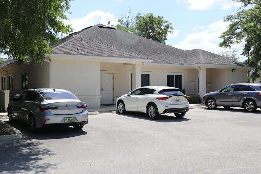 More Photos Of 12420 San Jose Blvd, Jacksonville Medical For Lease