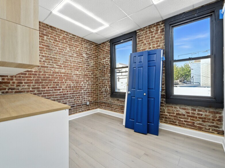 More Photos Of 538-540 62nd St, West New York Loft Creative Space For Lease