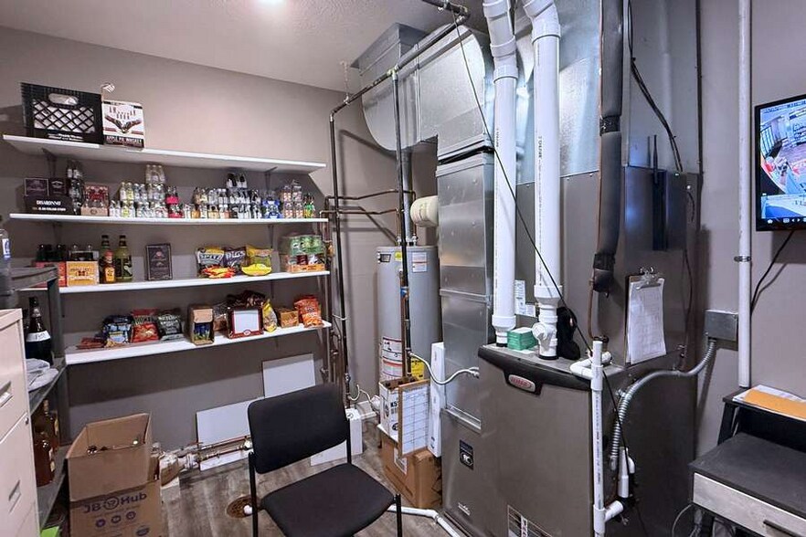More Photos Of 220 N 13th Ave, Burwell Convenience Store For Sale