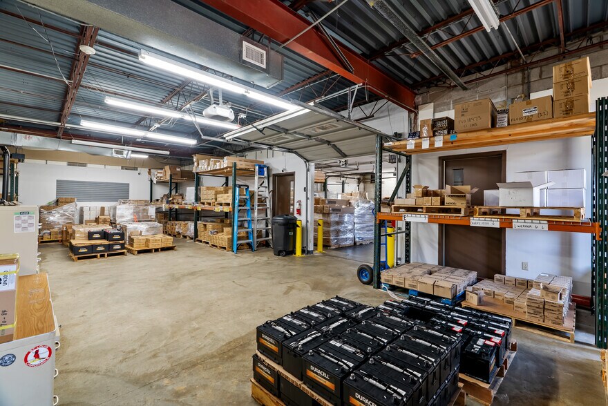 More Photos Of 112-116 Holloway Rd, Ballwin Office For Sale