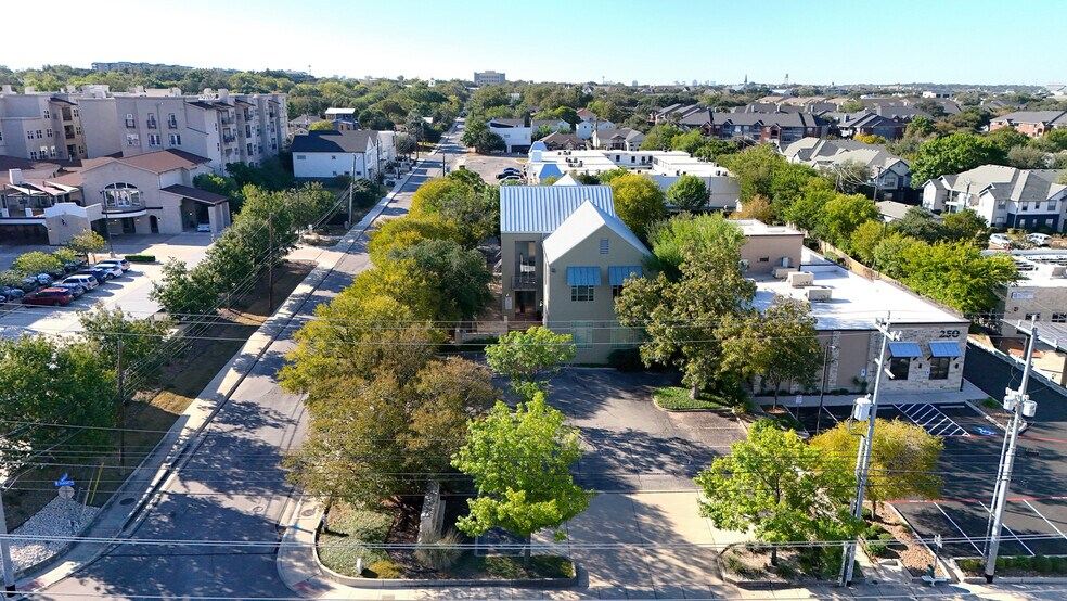 More Photos Of 242 W Sunset Rd, San Antonio Office For Sale