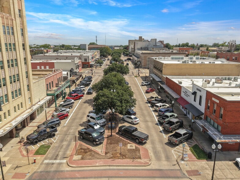 More Photos Of 220 N Main St, Bryan Storefront For Sale