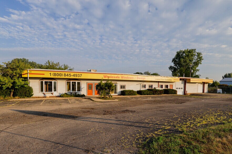 Primary Photo Of 11830 Shaver Rd, Schoolcraft Office For Sale