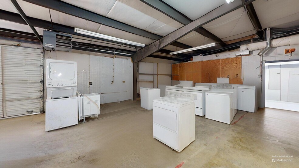 More Photos Of 1005 E Grand Ave, Hot Springs Unknown For Lease