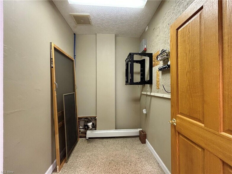 More Photos Of 3312 Lake Ave, Ashtabula Office For Sale