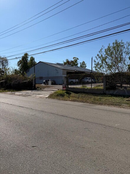 More Photos Of 6000 Waltrip St, Houston Carwash For Lease