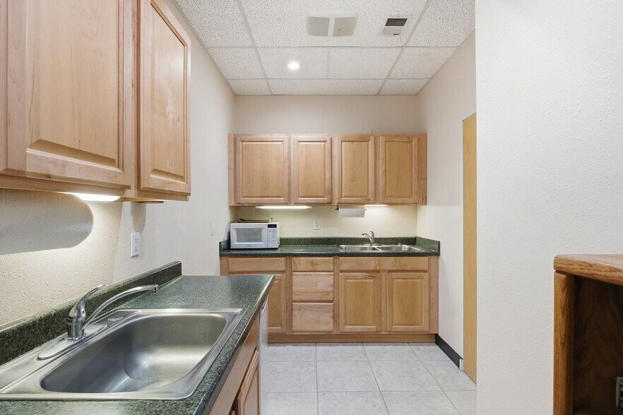 More Photos Of 2074 Galisteo St, Santa Fe Medical For Sale