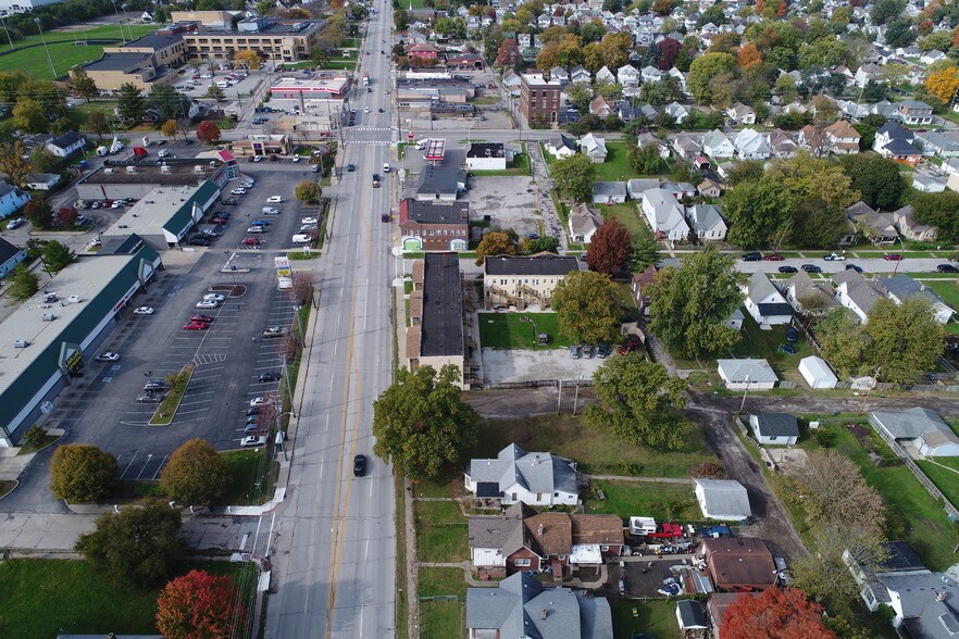 More Photos Of 1918 W Washington St, Indianapolis Apartments For Sale