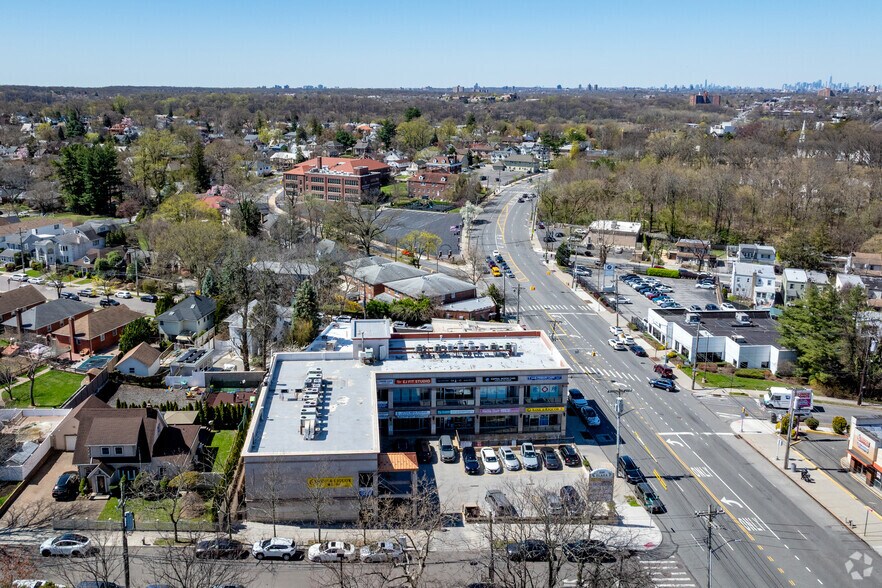 More Photos Of 248-12 Northern Blvd, Little Neck Storefront For Lease