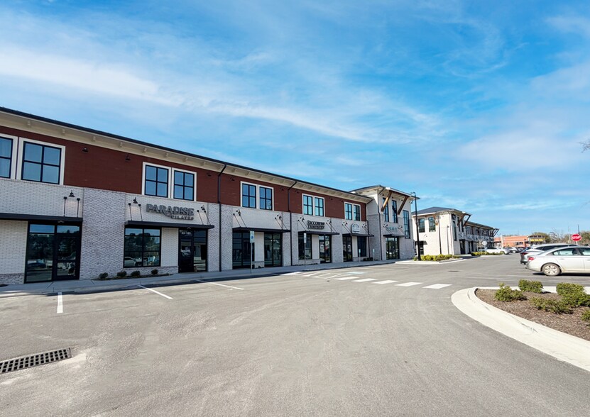 More Photos Of 43 Shuckin St, Hampstead General Retail For Lease