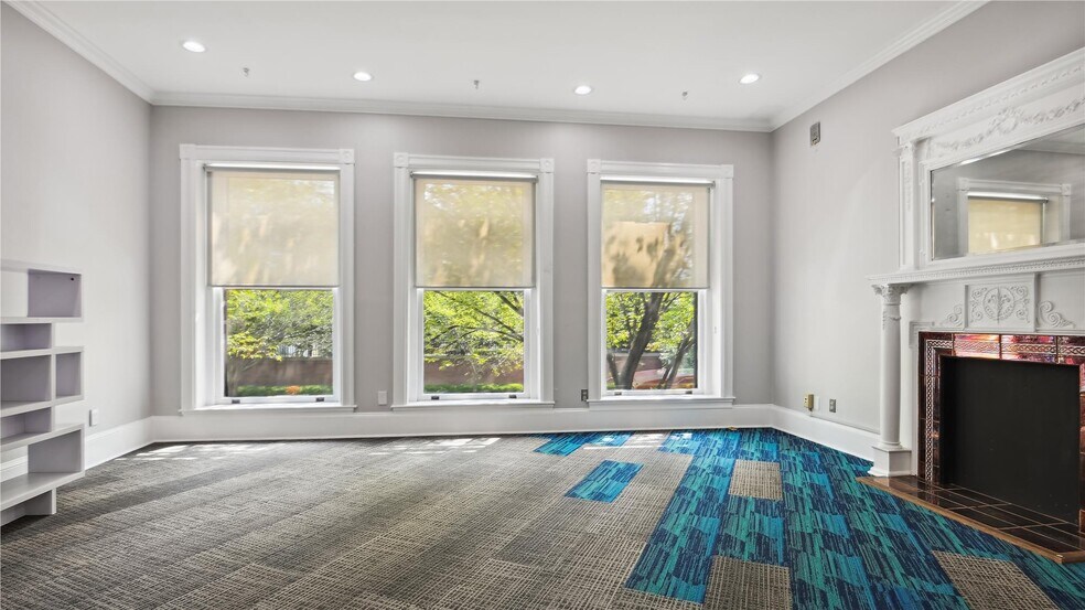 More Photos Of 707-709 8th St SE, Washington Storefront Retail Office For Sale