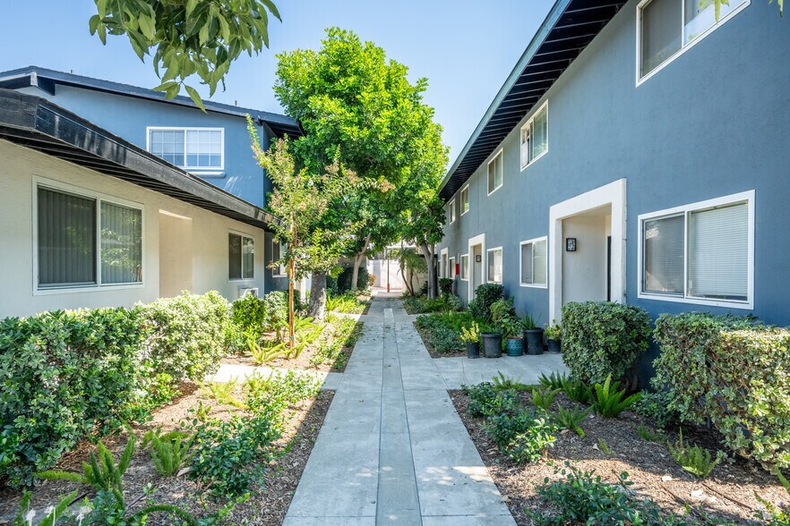 More Photos Of 205 S McCoy Rd, Orange Apartments For Sale