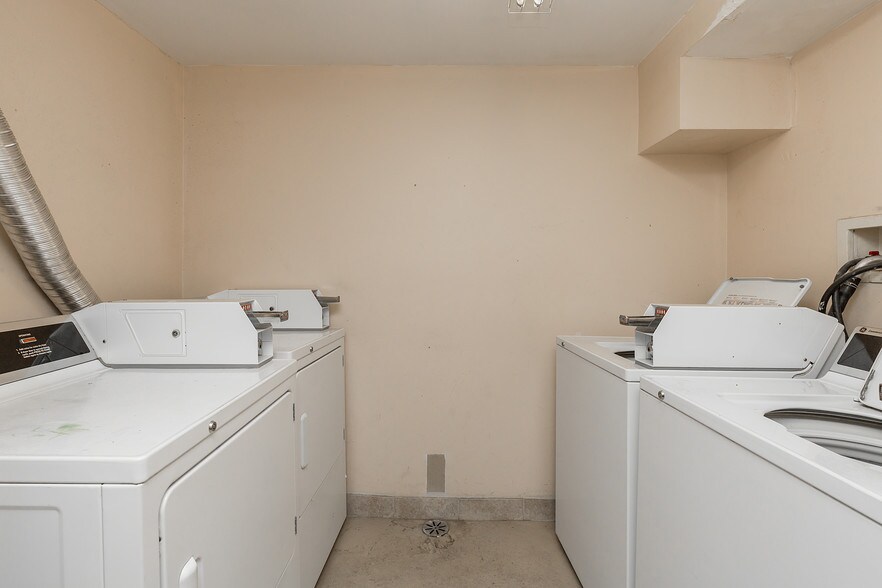 More Photos Of 122 5 St S, Lethbridge Apartments For Sale