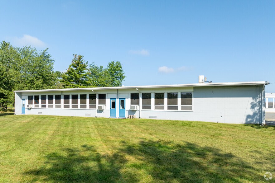 More Photos Of 1417 Route 179, Lambertville Schools For Lease