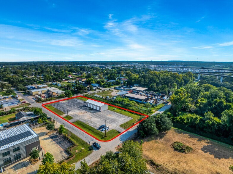 More Photos Of 5939 Albert Dr, Humble Light Distribution For Sale