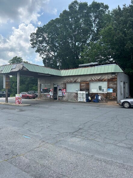 Primary Photo Of 2570 US-29, Landis General Retail For Sale