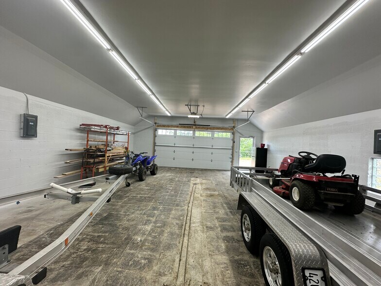 More Photos Of 15213 Co Hwy F hwy, Lakewood Storefront Retail Office For Sale