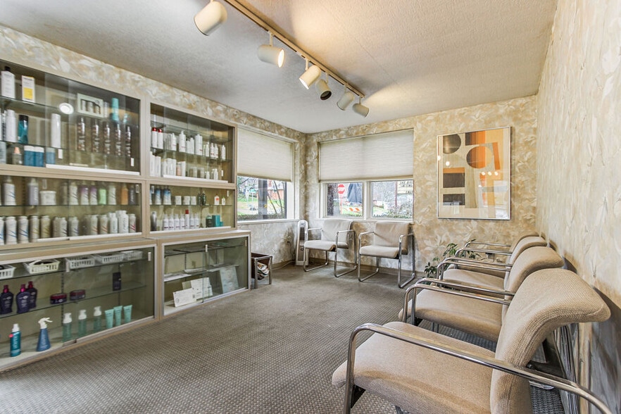 More Photos Of 4351 Old William Penn Hwy, Monroeville General Retail For Sale