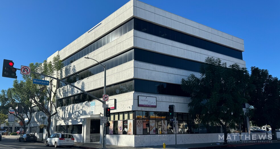 More Photos Of 4419 Van Nuys Blvd, Sherman Oaks Office For Sale