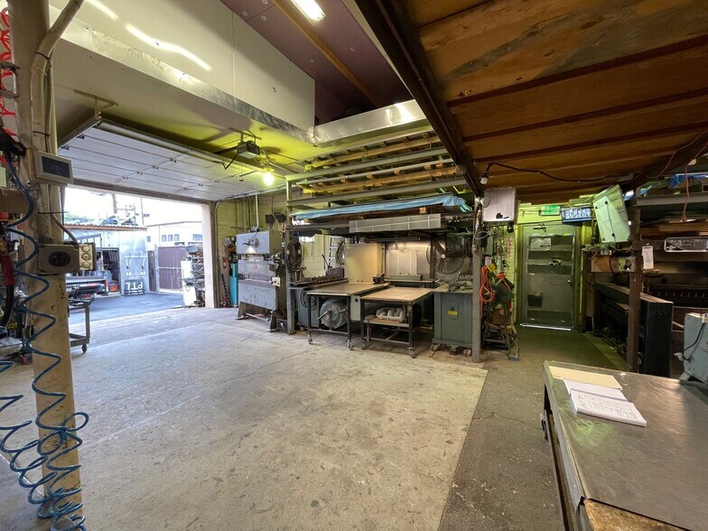 More Photos Of 298-300 Edmund Ave, Paterson Warehouse For Sale