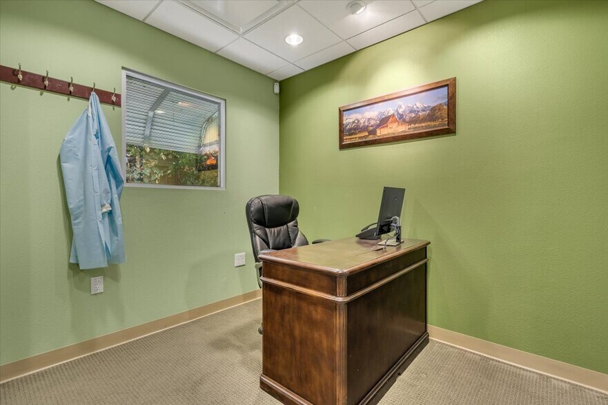 More Photos Of 2410 Dyer Ln, Fremont Medical For Lease