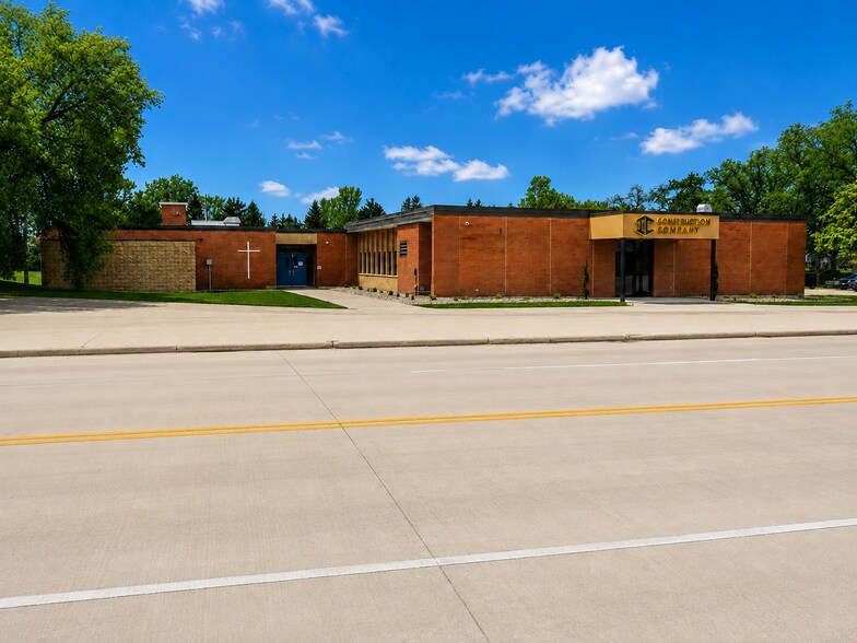 Primary Photo Of 3542 Finger Rd, Green Bay Specialty For Lease